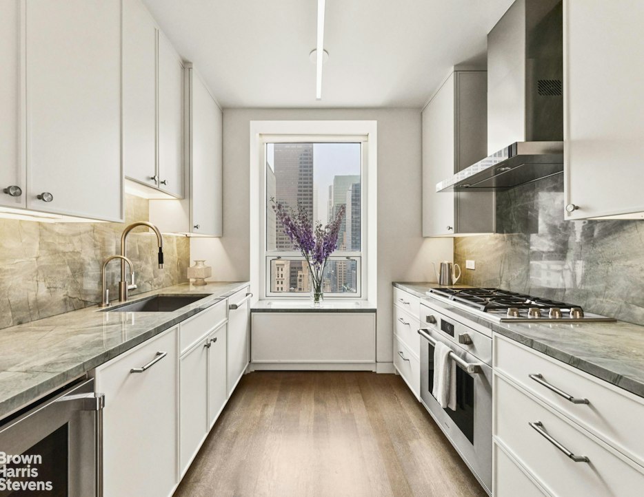 15 West 53rd Street 19B Midtown West New York NY 10019