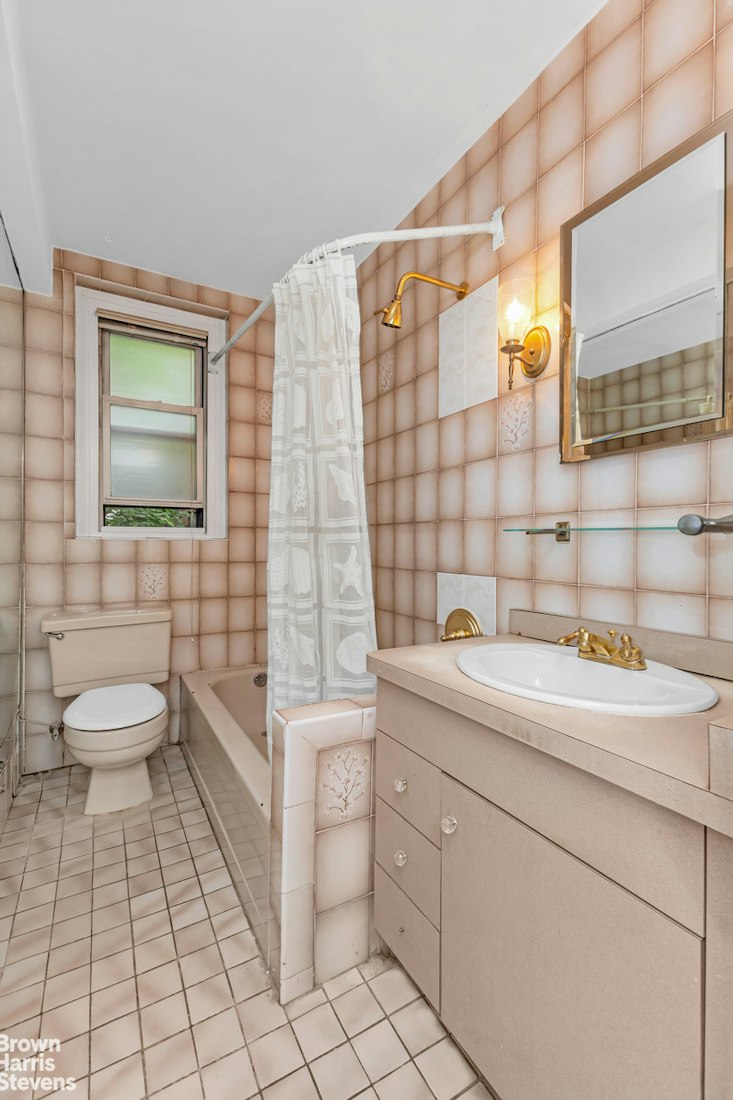315 East 68th Street 3O Upper East Side New York NY 10065