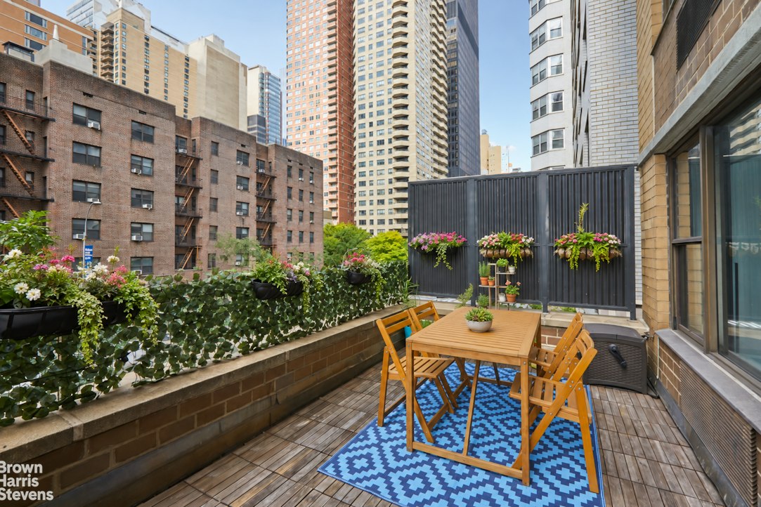 301 East 45th Street Turtle Bay New York NY 10017