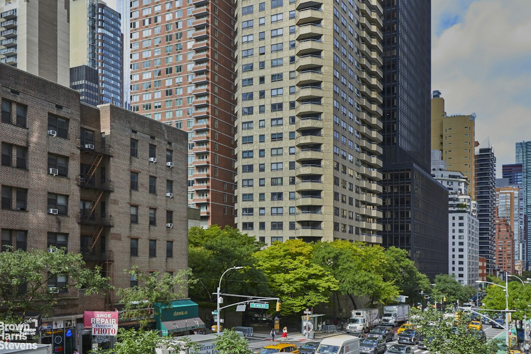 301 East 45th Street Turtle Bay New York NY 10017