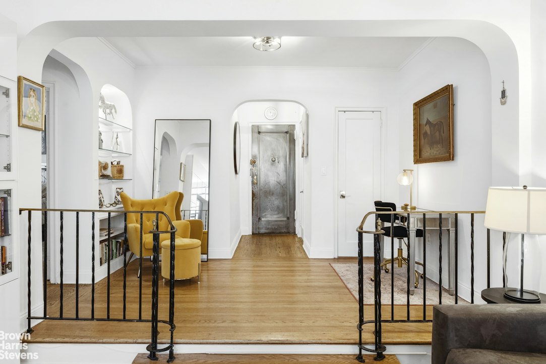357 West 55th Street 5J Clinton New York NY 10019