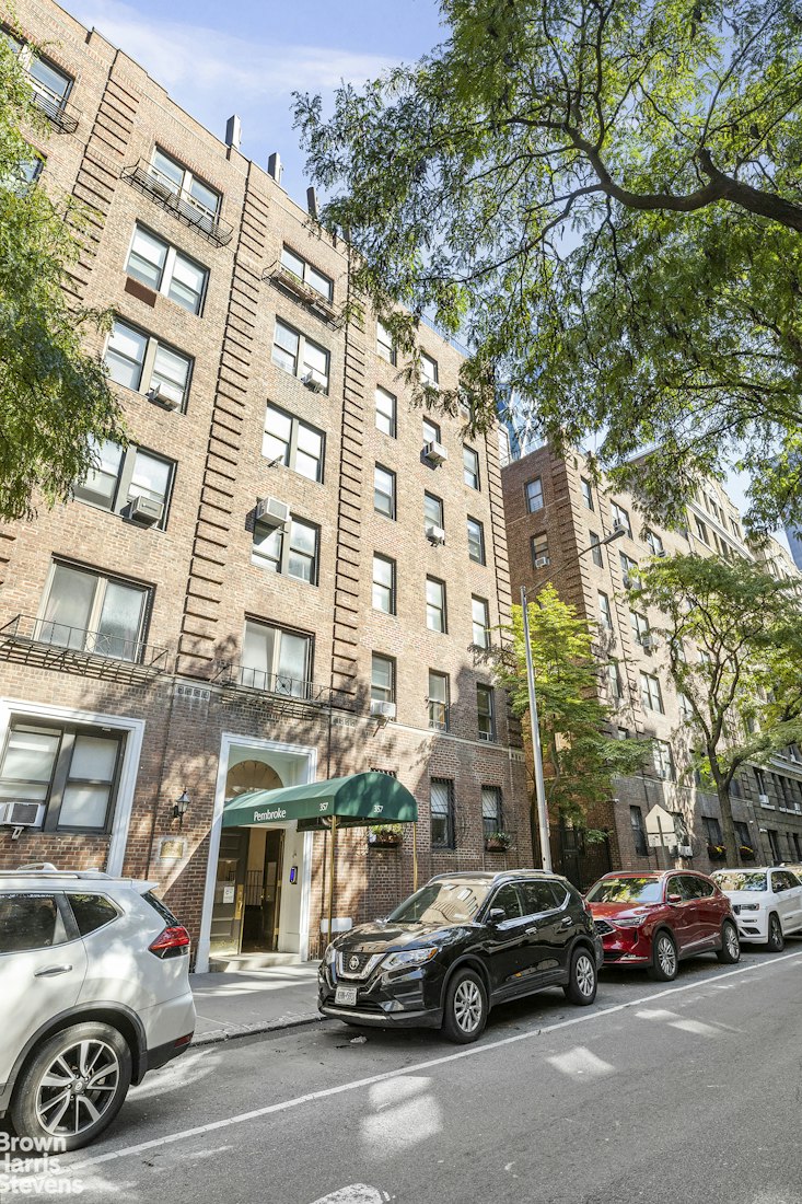 357 West 55th Street 5J Clinton New York NY 10019
