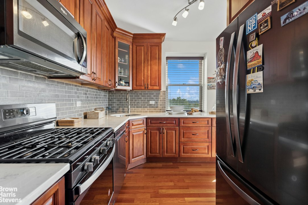 2621 Palisade Avenue 14L Spuyten Duyvil Bronx NY 10463