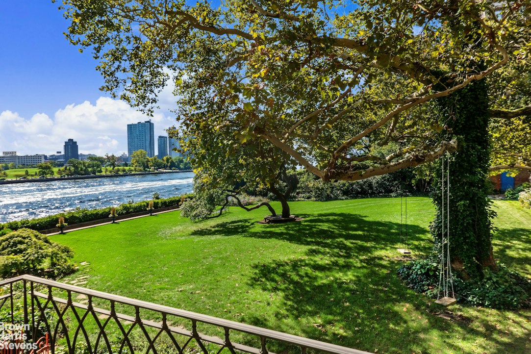 6 Sutton Square Sutton Place New York NY 10022