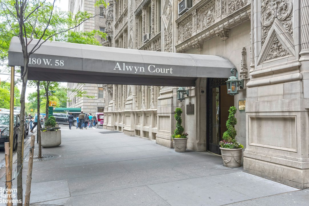 180 West 58th Street Midtown West New York NY 10019