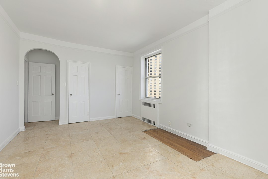 110-31 73rd Road 6K Forest Hills Queens NY 11375