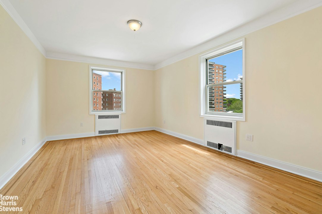110-31 73rd Road 4D Forest Hills Queens NY 11375