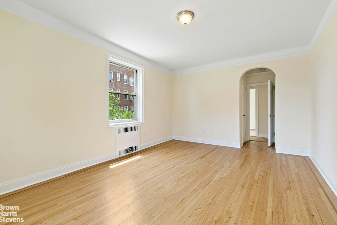 110-31 73rd Road 4D Forest Hills Queens NY 11375