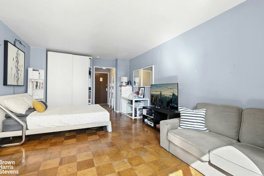 165 West 66th Street 20F Lincoln Square New York NY 10023