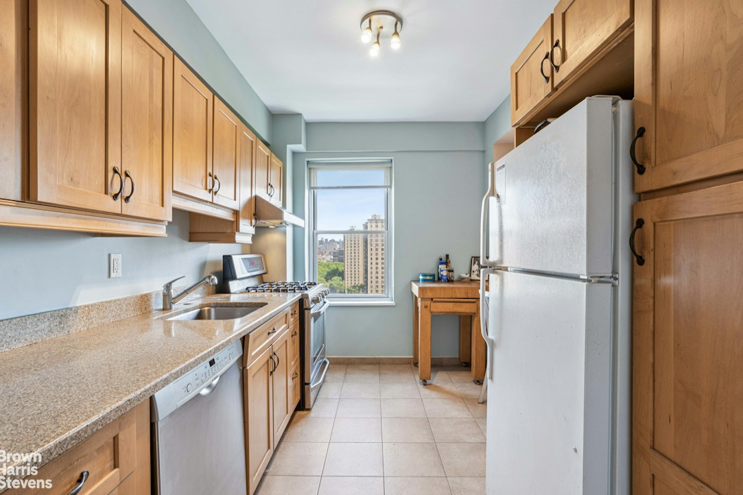 500 Grand Street C12D Lower East Side New York NY 10002