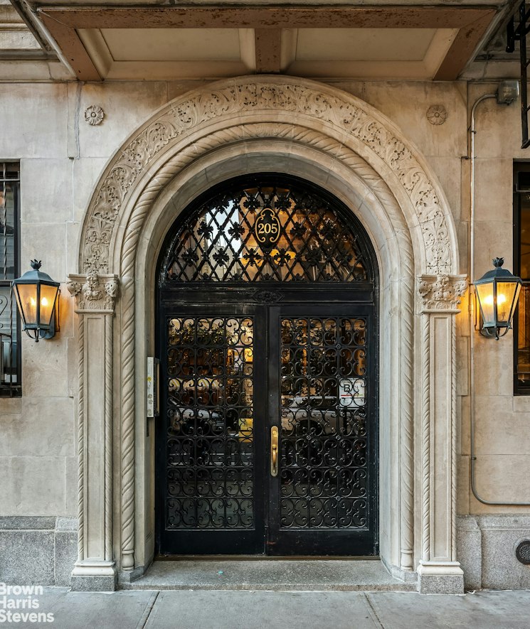 205 East 10th Street 1B E. Greenwich Village New York NY 10003