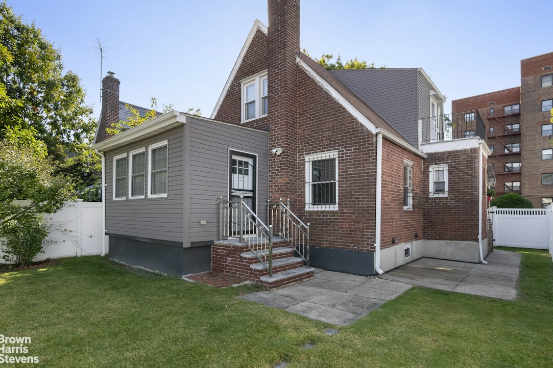 147-19 84th Road Briarwood Queens NY 11435