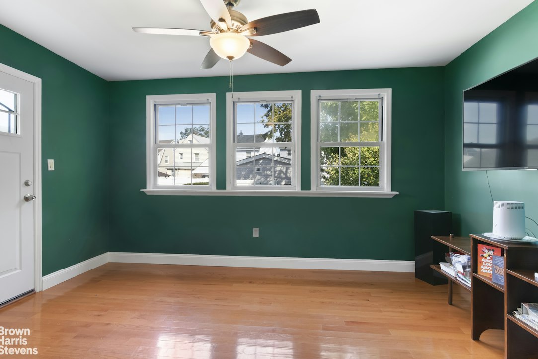 147-19 84th Road Briarwood Queens NY 11435