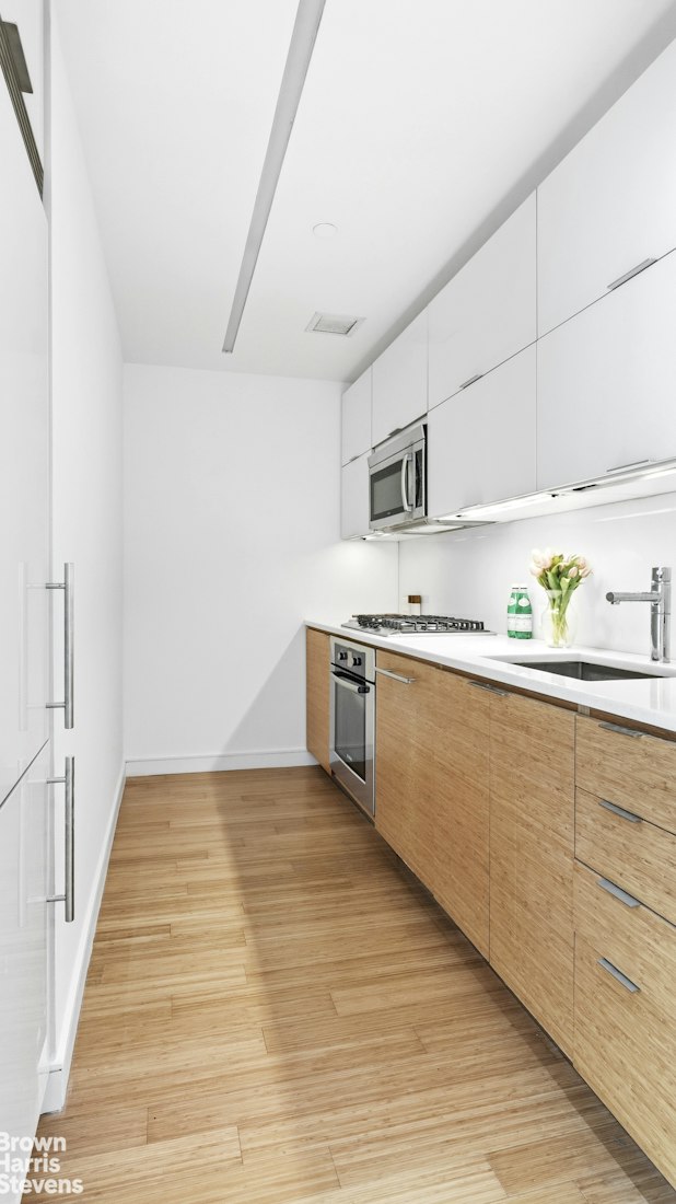 303 East 33rd Street 6K Kips Bay New York NY 10016