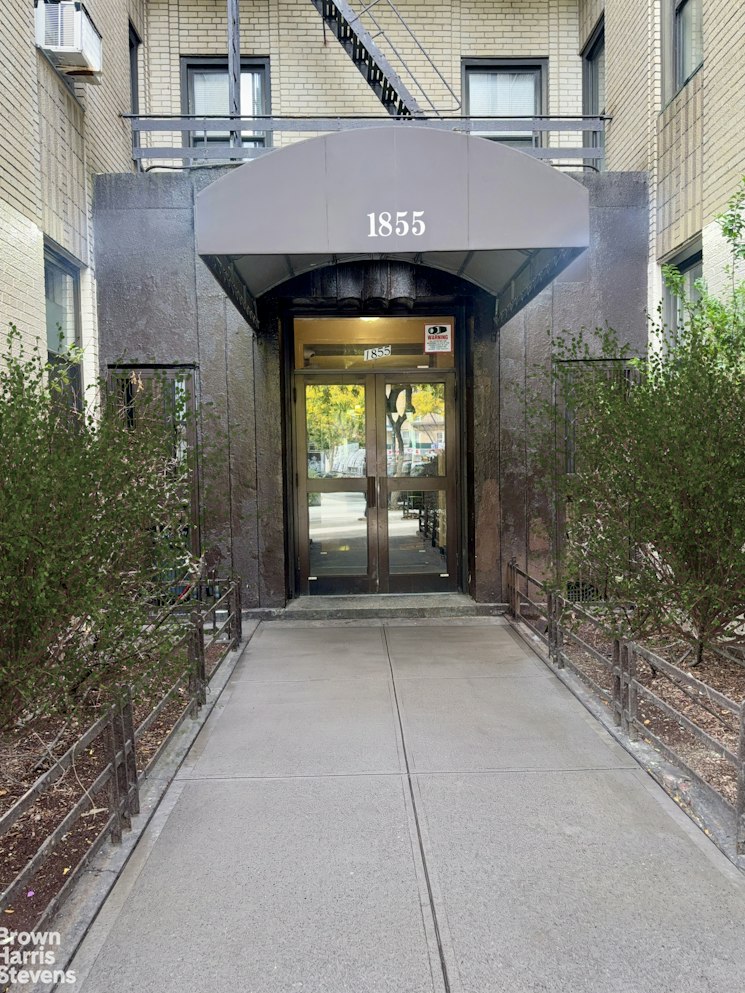 1855 Grand Concourse 25 Mount Hope Bronx NY 10453