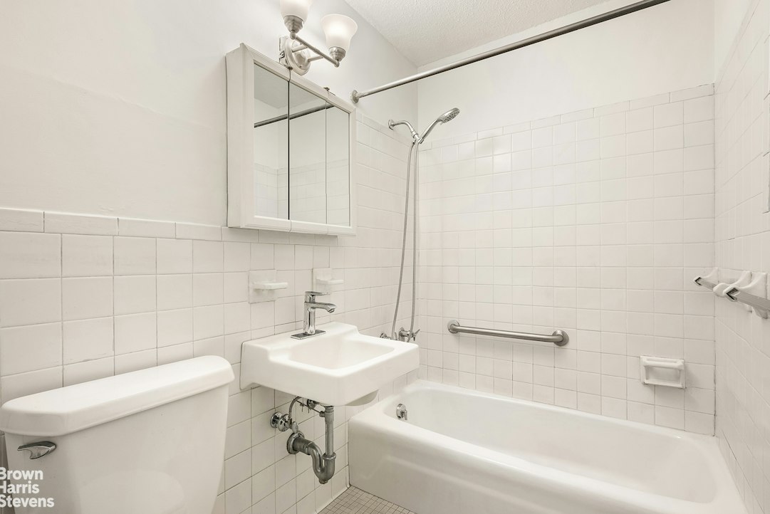 333 Pearl Street 2J Seaport District New York NY 10038