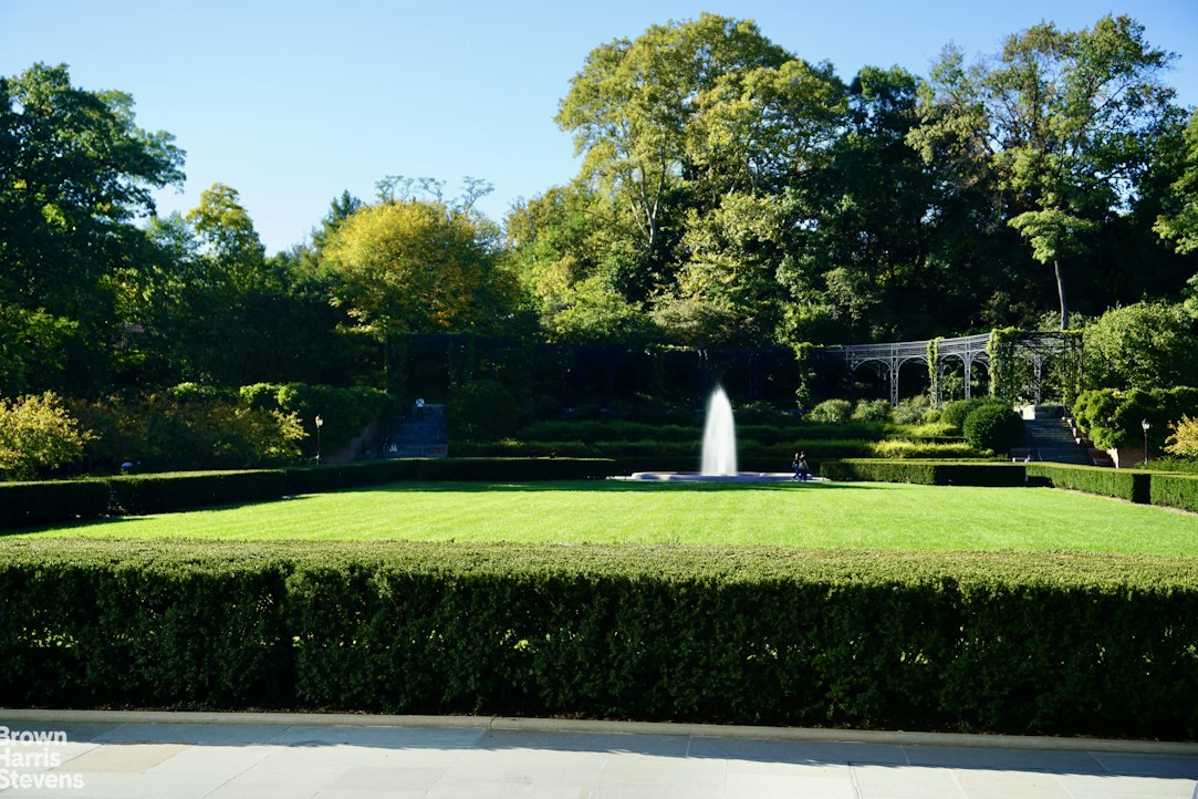 16 East 98th Street 2A Upper East Side New York NY 10029