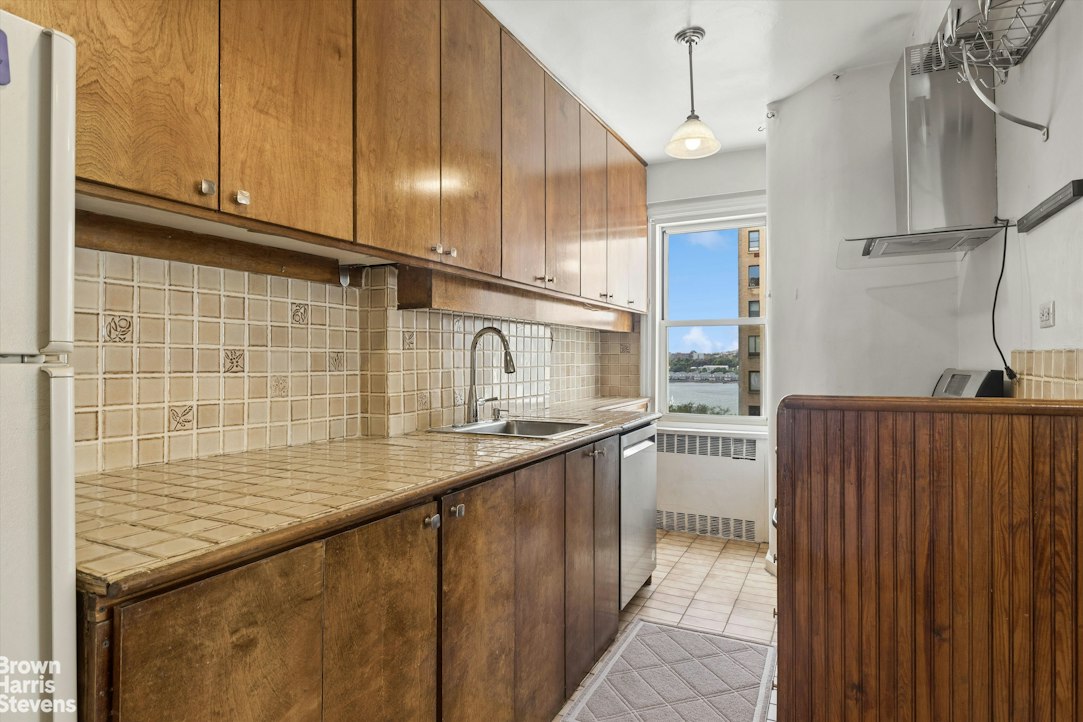 320 West 76th Street 10C Upper West Side New York NY 10023