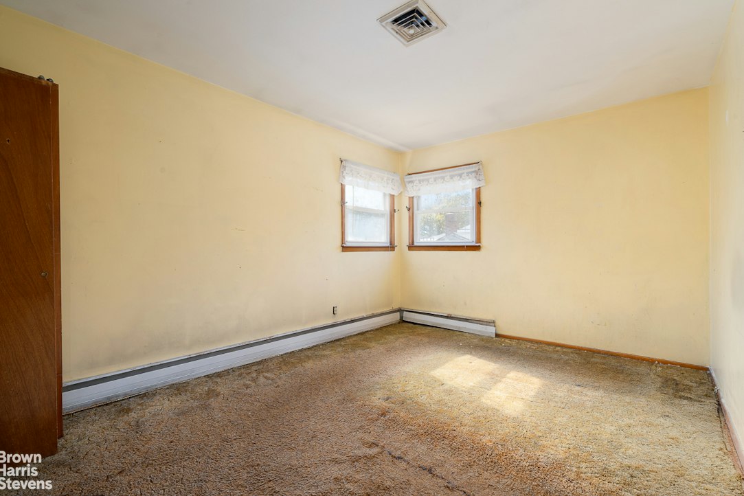 154 Princeton Avenue New Dorp Staten Island NY 10306