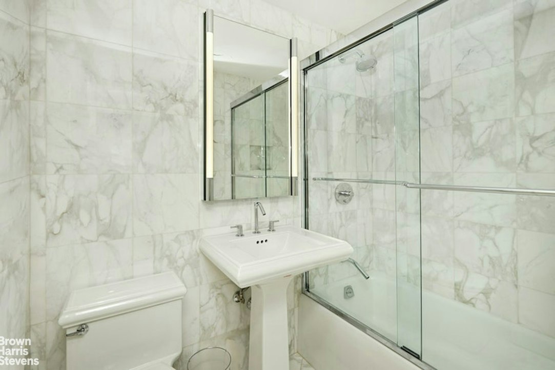 11 East 87th Street 8CD Carnegie Hill New York NY 10128