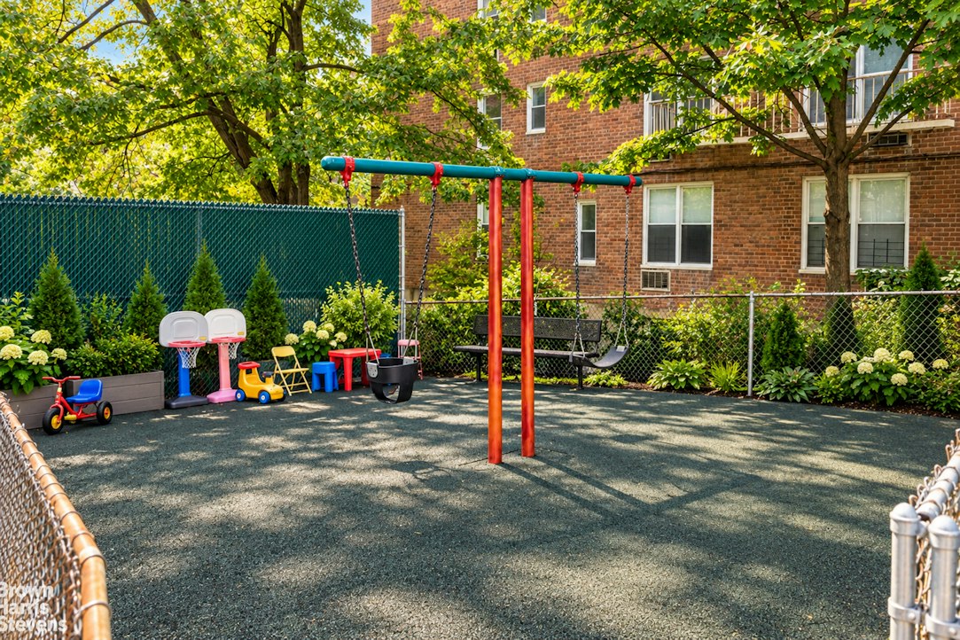 609 Kappock Street 8D Riverdale Bronx NY 10463