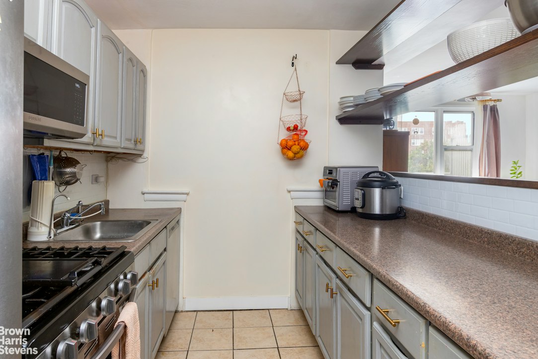 609 Kappock Street 8D Riverdale Bronx NY 10463