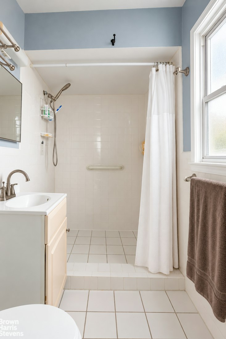 609 Kappock Street 8D Riverdale Bronx NY 10463