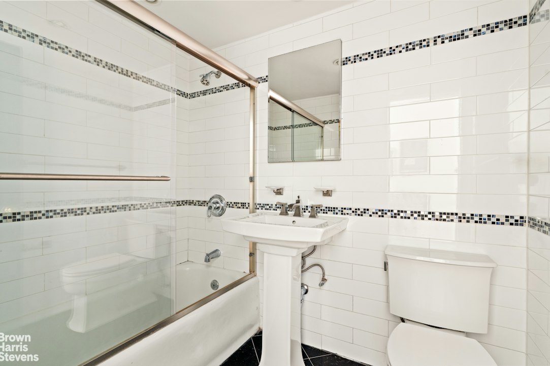 161 West 16th Street 5A Chelsea New York NY 10011