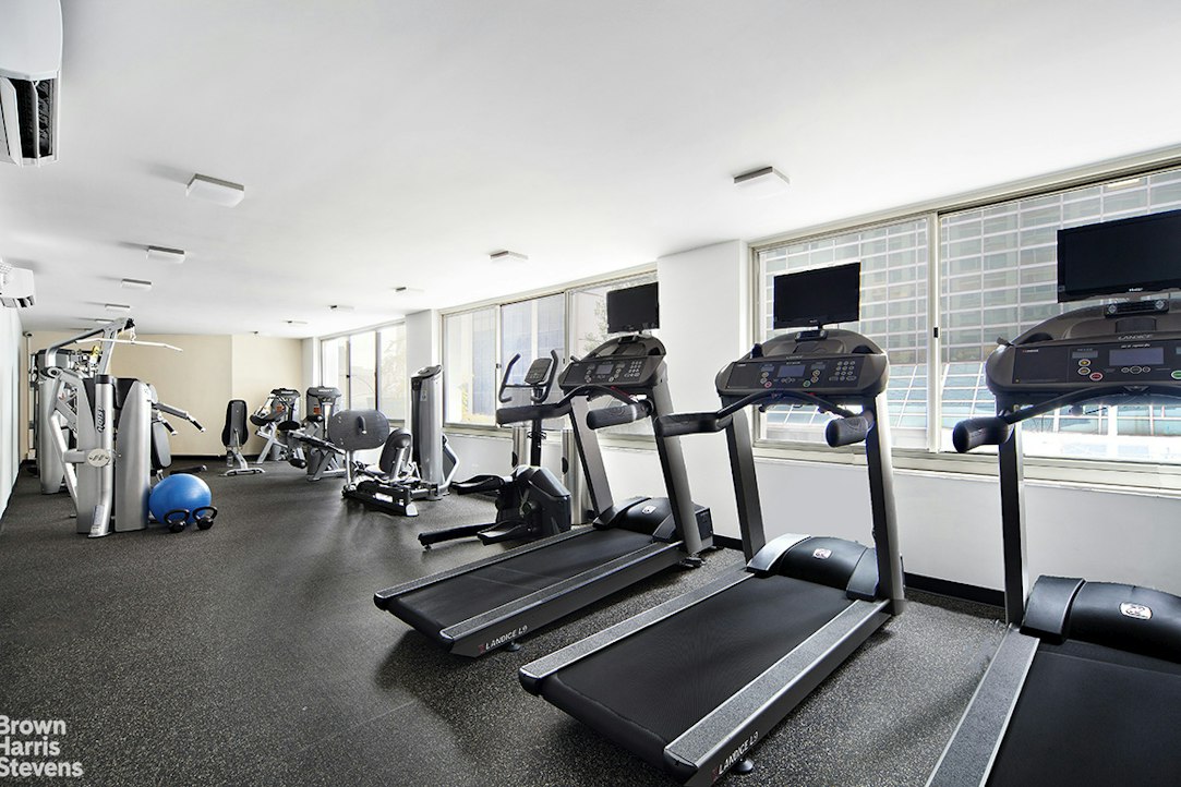 333 East 45th Street 7B Turtle Bay New York NY 10017