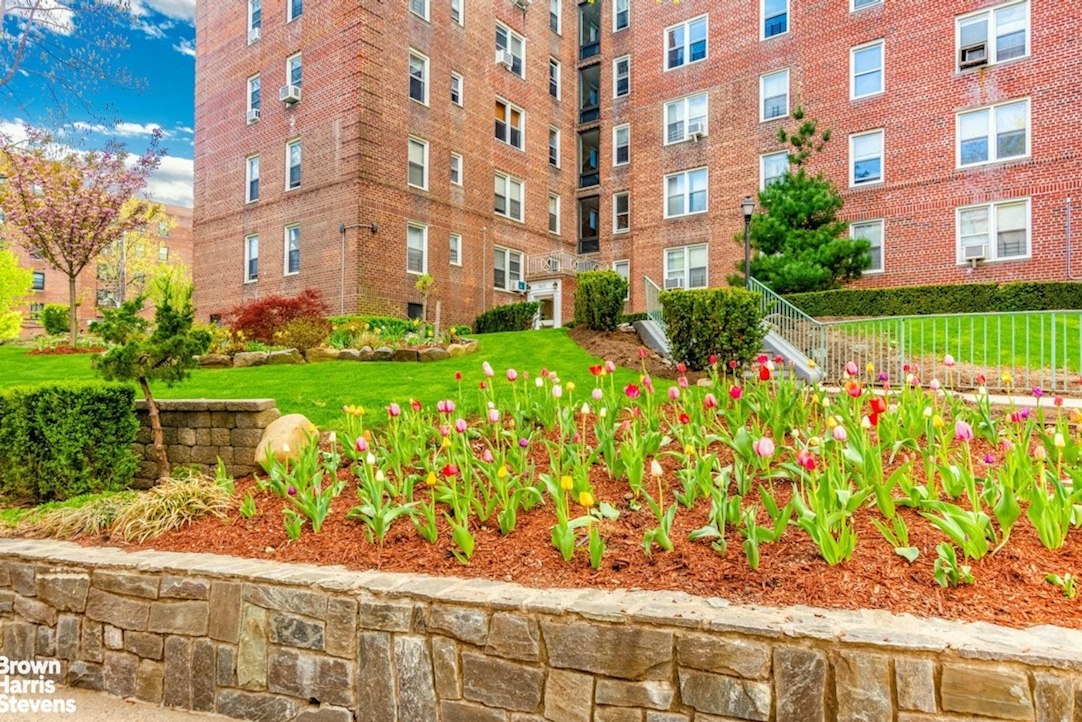 5645 Netherland Avenue 6E Riverdale Bronx NY 10471