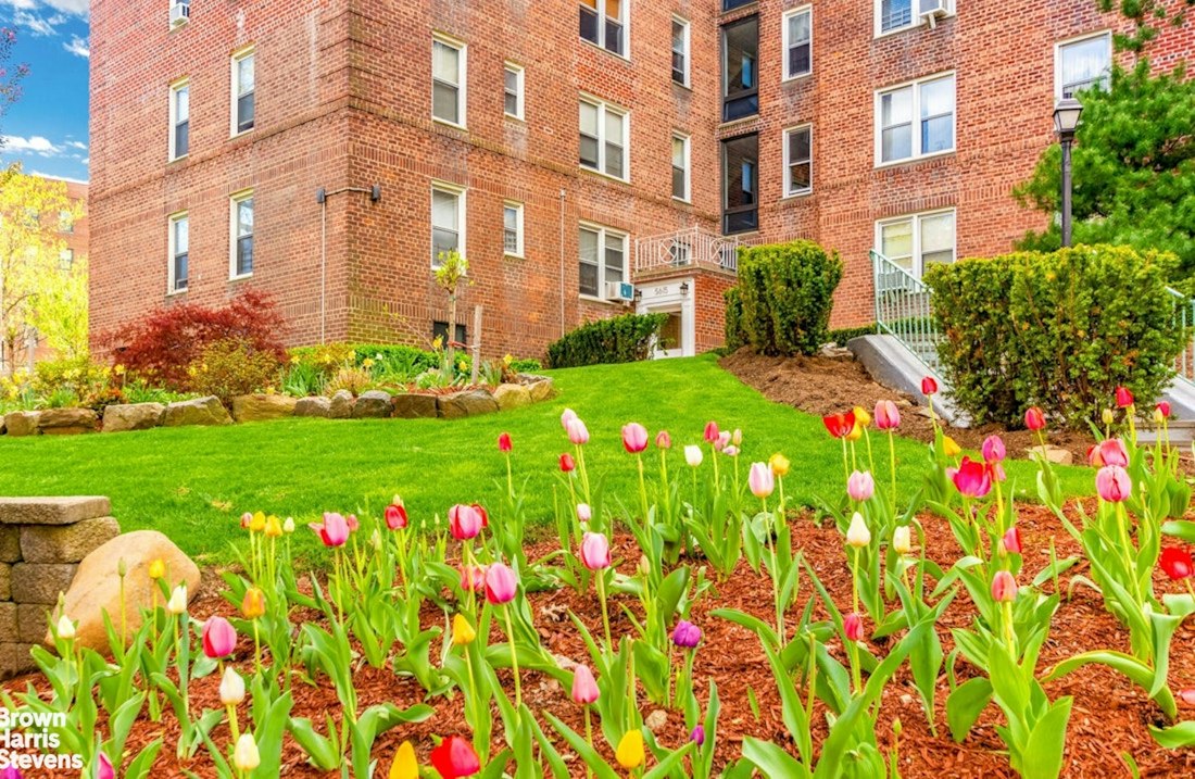5645 Netherland Avenue 6E Riverdale Bronx NY 10471