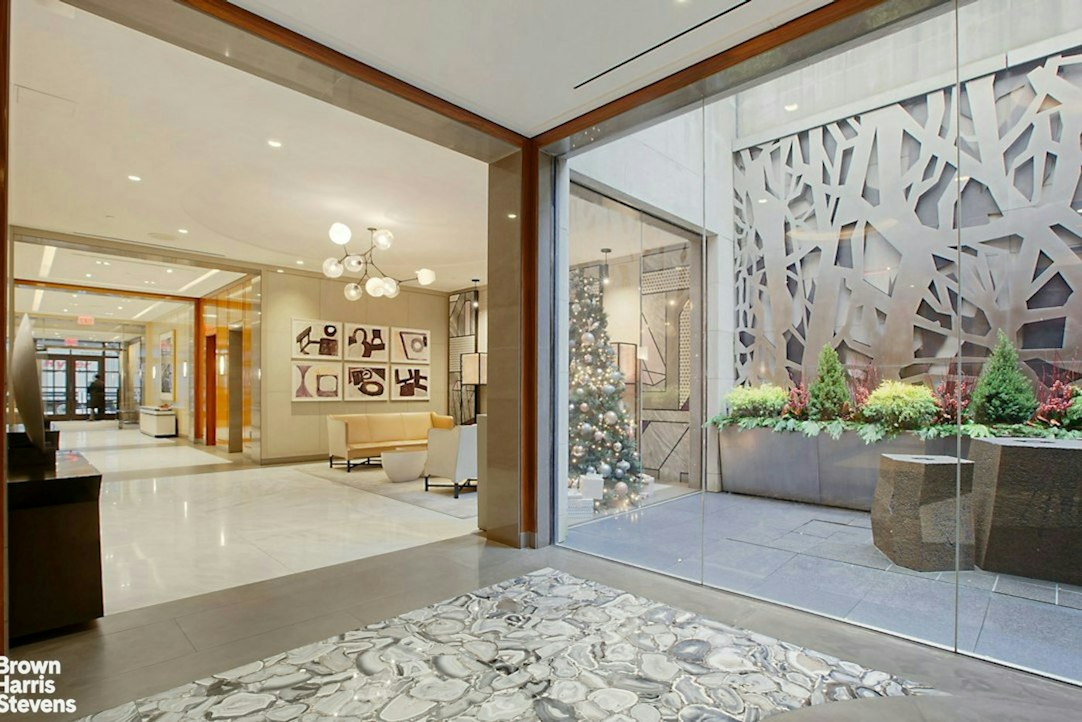 21 East 61st Street 5F Upper East Side New York NY 10065