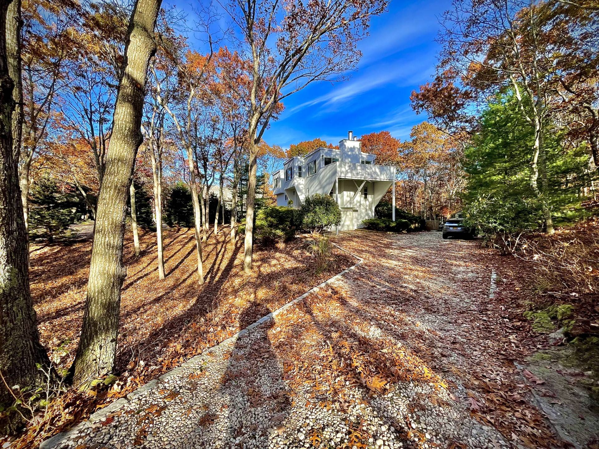 Old Trail Road, Water Mill, Hamptons, NY - 4 Bedrooms  
3 Bathrooms - 