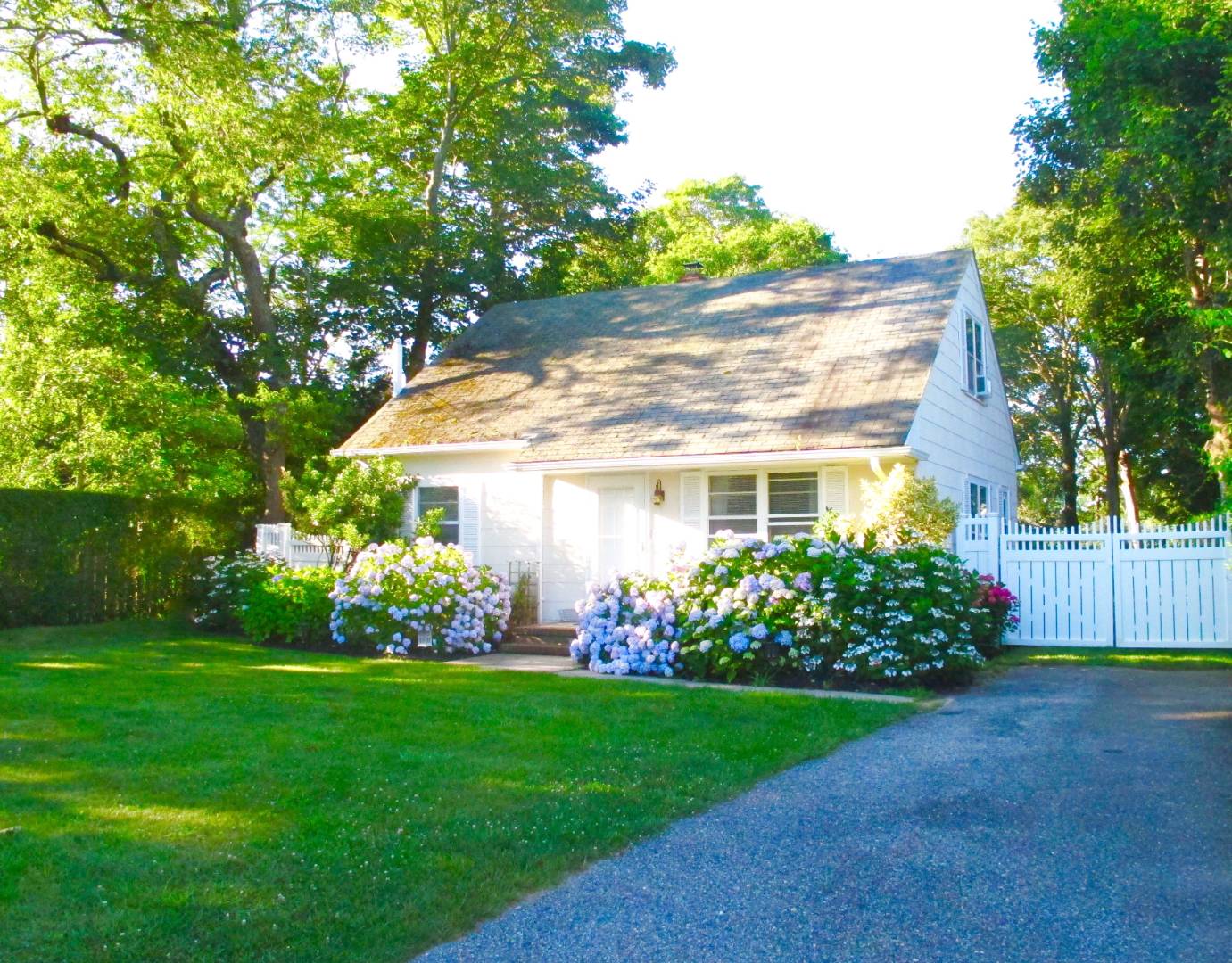 Rental Property at Village Of Southampton, Village Of Southampton, Hamptons, NY - Bedrooms: 4 
Bathrooms: 2  - $28,000 MO.