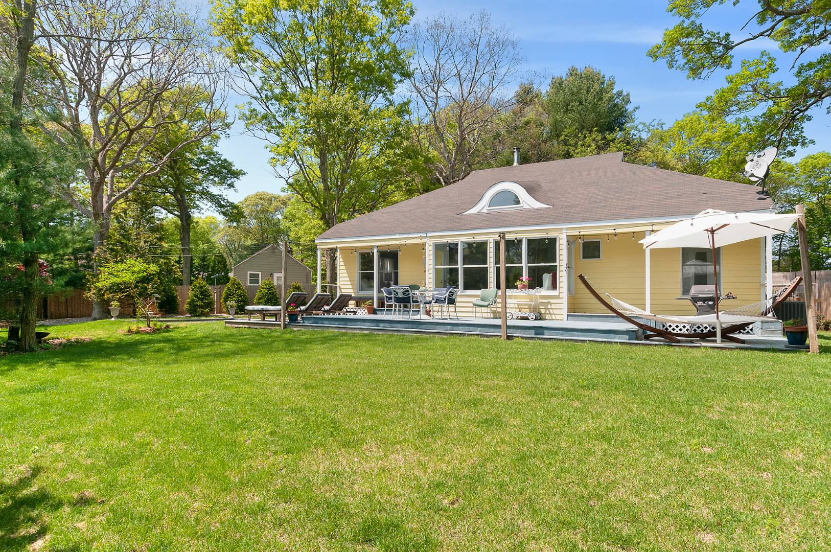 4 19th Street, East Hampton, Hamptons, NY - 3 Bedrooms  
3 Bathrooms - 