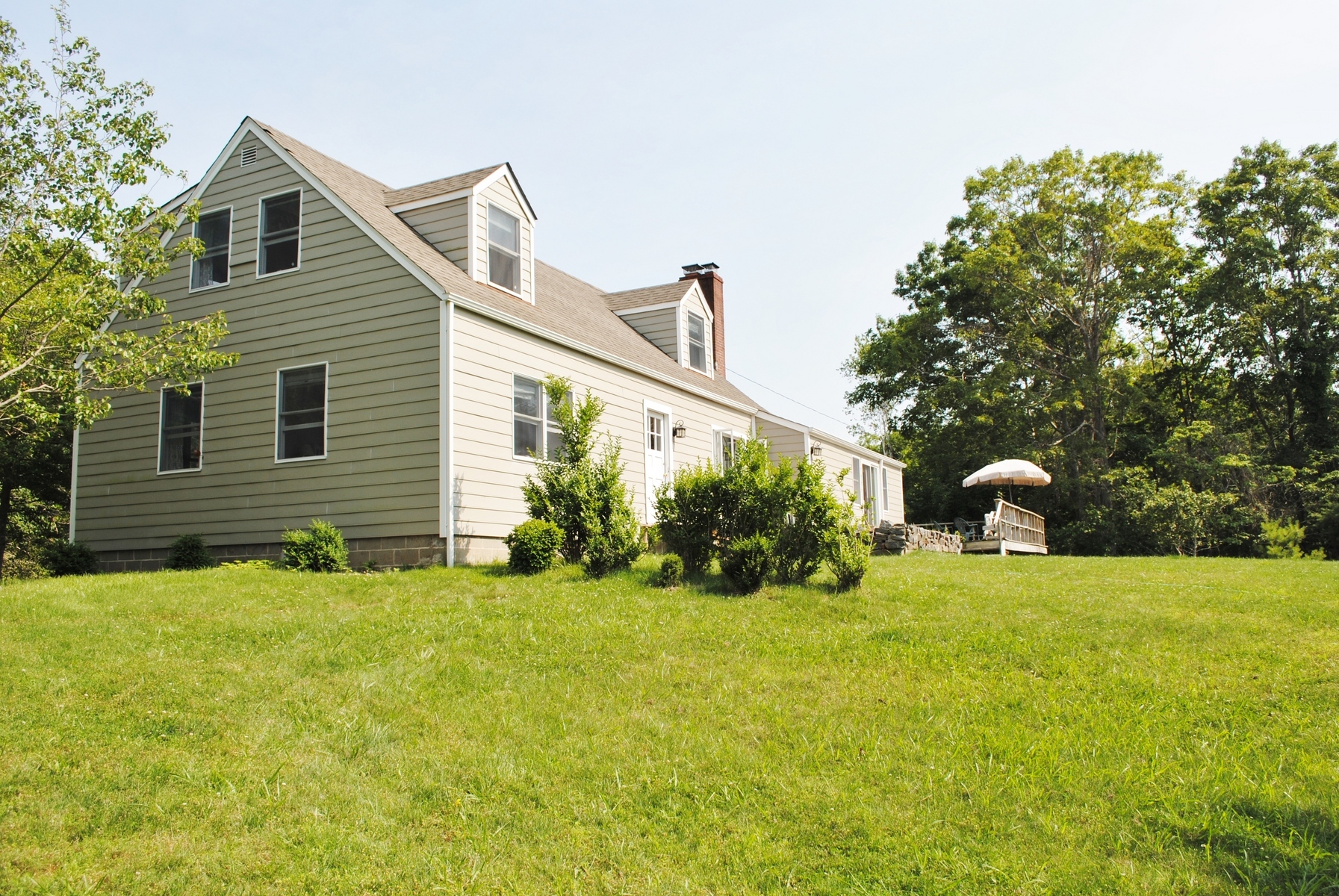 26 Mile Hill Road, East Hampton, Hamptons, NY - 4 Bedrooms  
2 Bathrooms - 