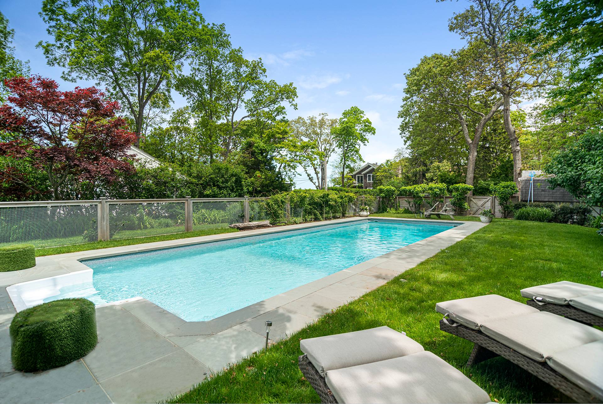 71 Cedar Point Lane, Sag Harbor, Hamptons, NY - 3 Bedrooms  
2.5 Bathrooms - 