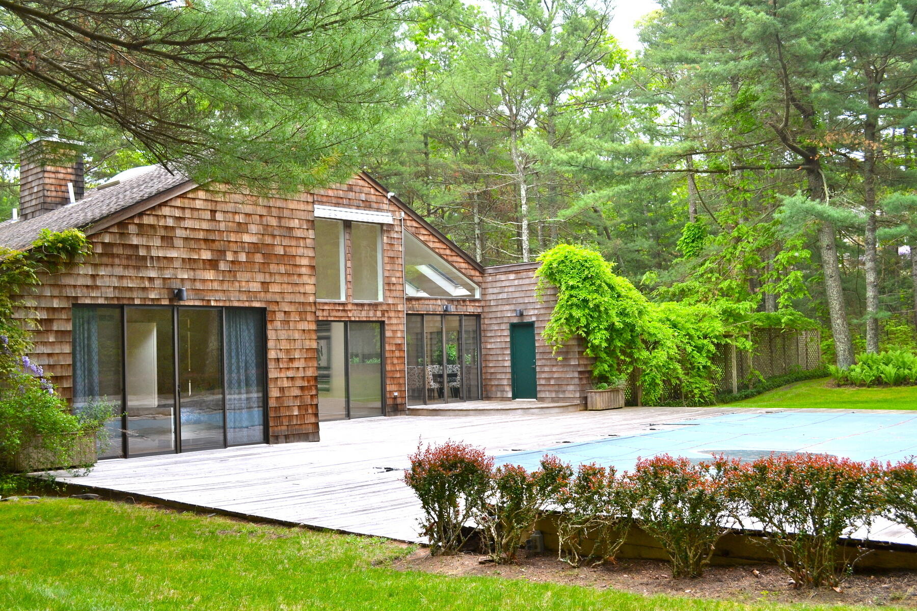 Rental Property at East Hampton, East Hampton, Hamptons, NY - Bedrooms: 4 
Bathrooms: 4  - $50,000 MO.