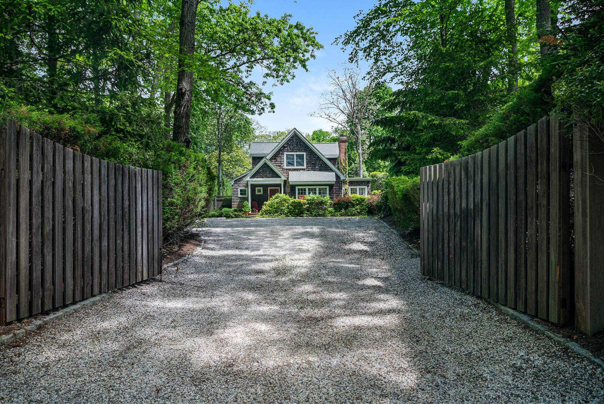 38 Sycamore Drive, Springs, Hamptons, NY - 3 Bedrooms  
3.5 Bathrooms - 
