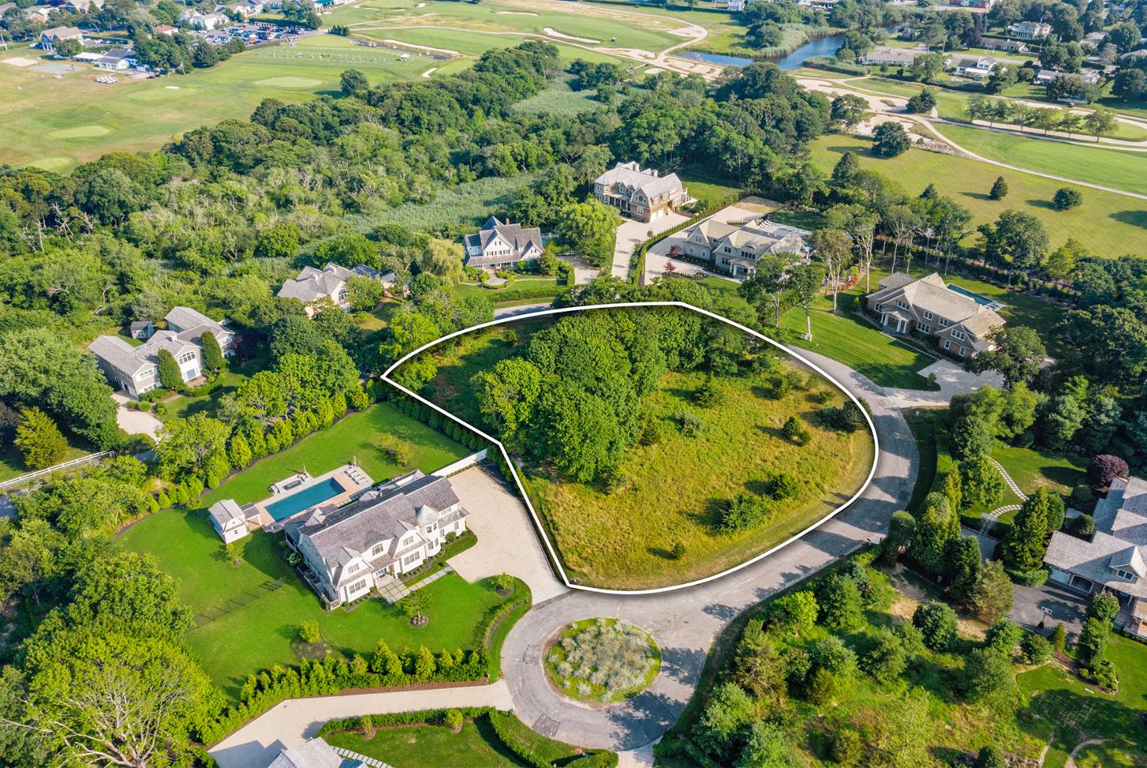 Photo 2 of 5 Michaels Way, Village of Westhampton Beach, NY, 1,550,000