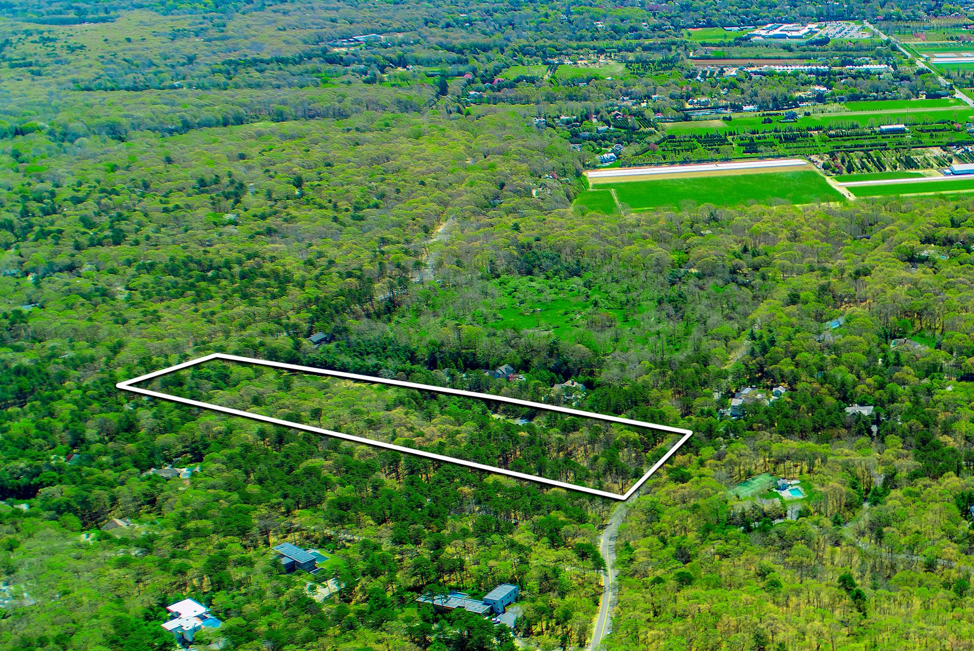 Property for Sale at 199 Bull Path, East Hampton, Hamptons, NY -  - $2,690,000