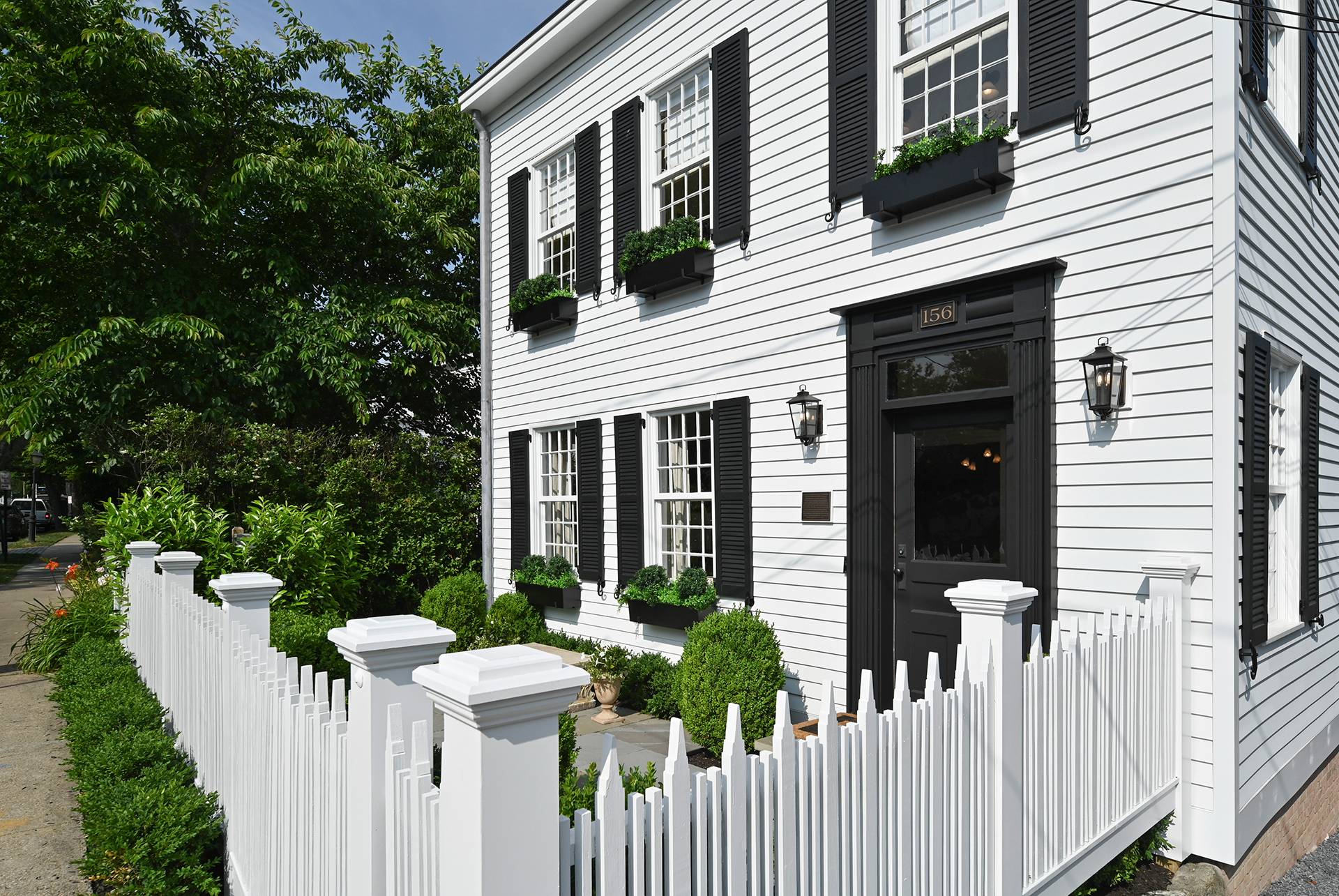 156 Main Street, Village Of Sag Harbor, Hamptons, NY - 5 Bedrooms  6.5 Bathrooms - 