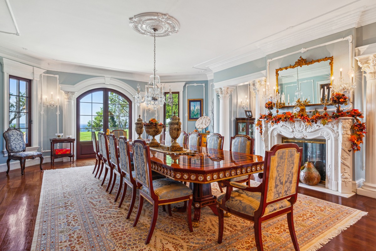 Photo 1 of 70 Crane Neck Road, Brookhaven, NY, $8,950,000, Web #: 905778