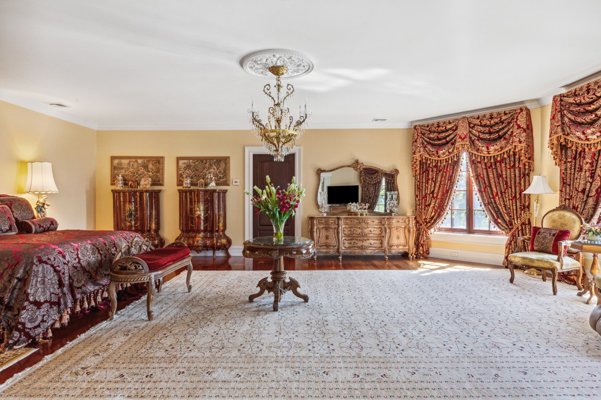 Photo 1 of 70 Crane Neck Road, Brookhaven, NY, $8,950,000, Web #: 905778