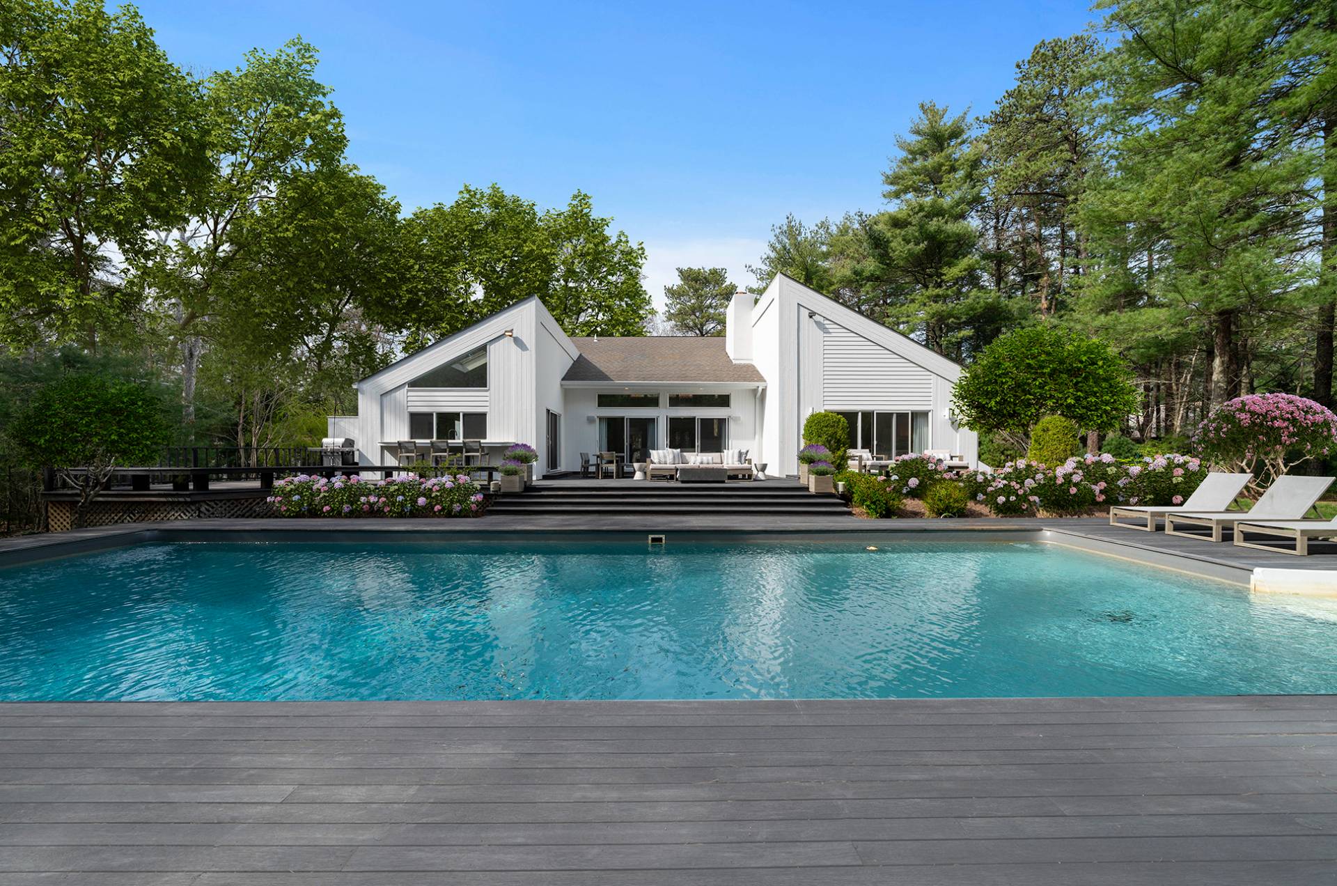 Rental Property at 6 Bull Path, East Hampton, Hamptons, NY - Bedrooms: 6 
Bathrooms: 4  - $65,000 MO.