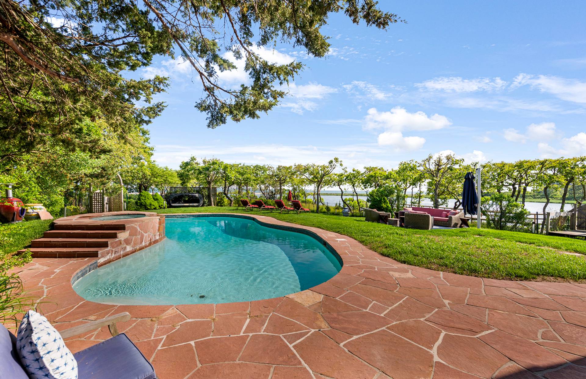 Photo 1 of 134 Middle Pond Road, Southampton, NY, $5,500,000, Web #: 912568