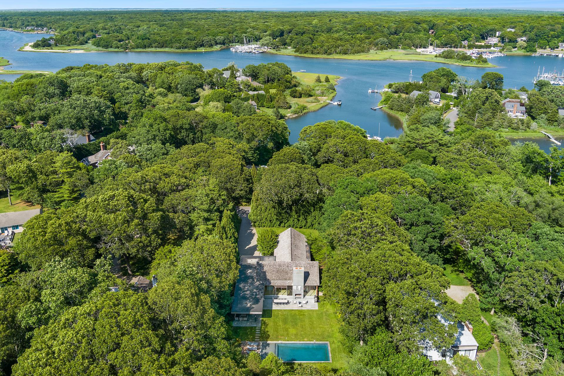 Property for Sale at 25 Oyster Shores Road, East Hampton, Hamptons, NY - Bedrooms: 4 
Bathrooms: 4.5  - $4,795,000