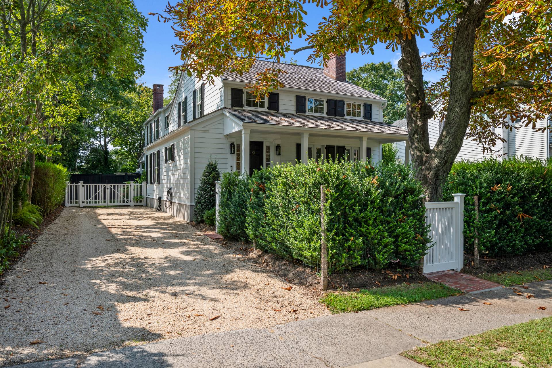 30 Hampton Street, Village Of Sag Harbor, Hamptons, NY - 5 Bedrooms  
5 Bathrooms - 