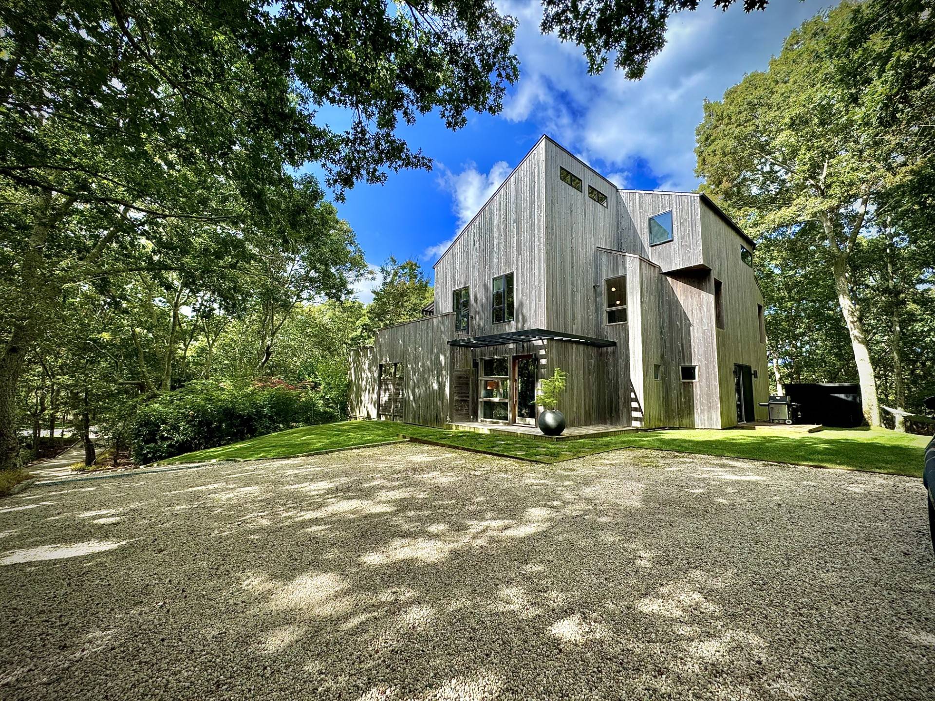 Rental Property at Water Mill, Water Mill, Hamptons, NY - Bedrooms: 4 
Bathrooms: 3.5  - $50,000 MO.