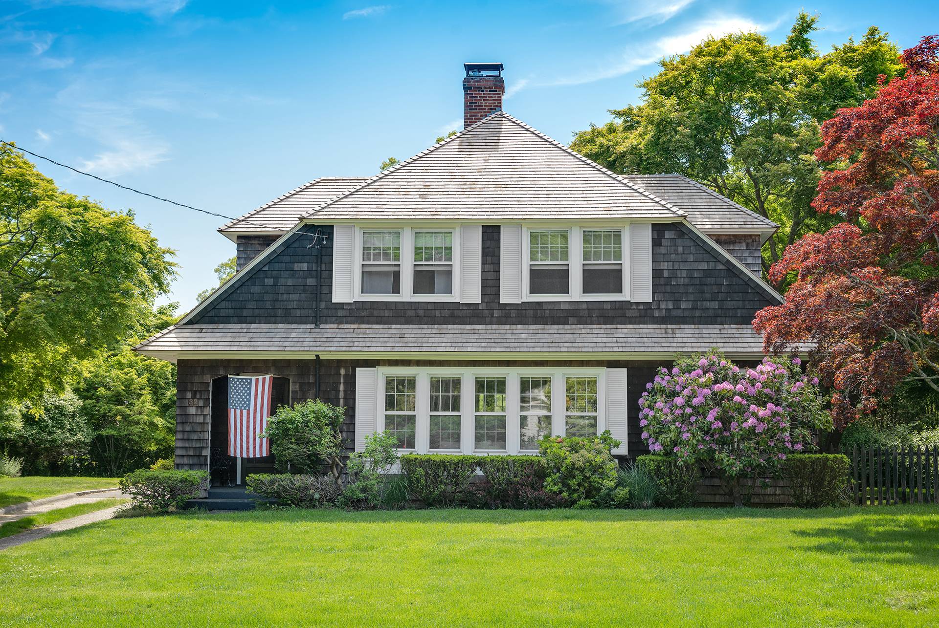 Property for Sale at 32 Palmer Terrace, Village Of Sag Harbor, Hamptons, NY - Bedrooms: 3 
Bathrooms: 1.5  - $2,995,000